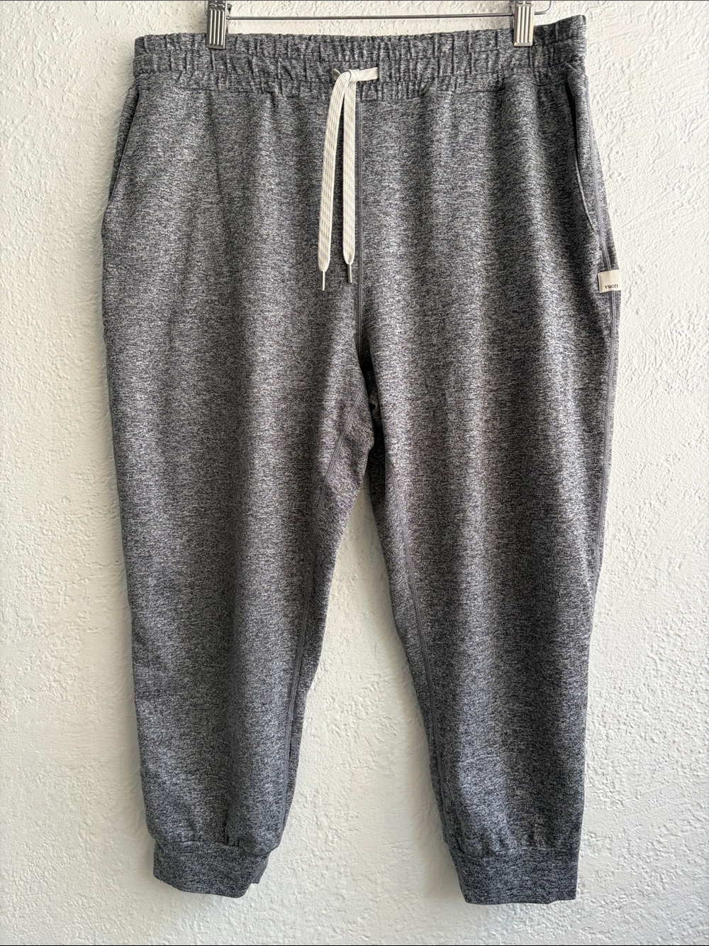 Vuori Heather Gray Drawstring Capri